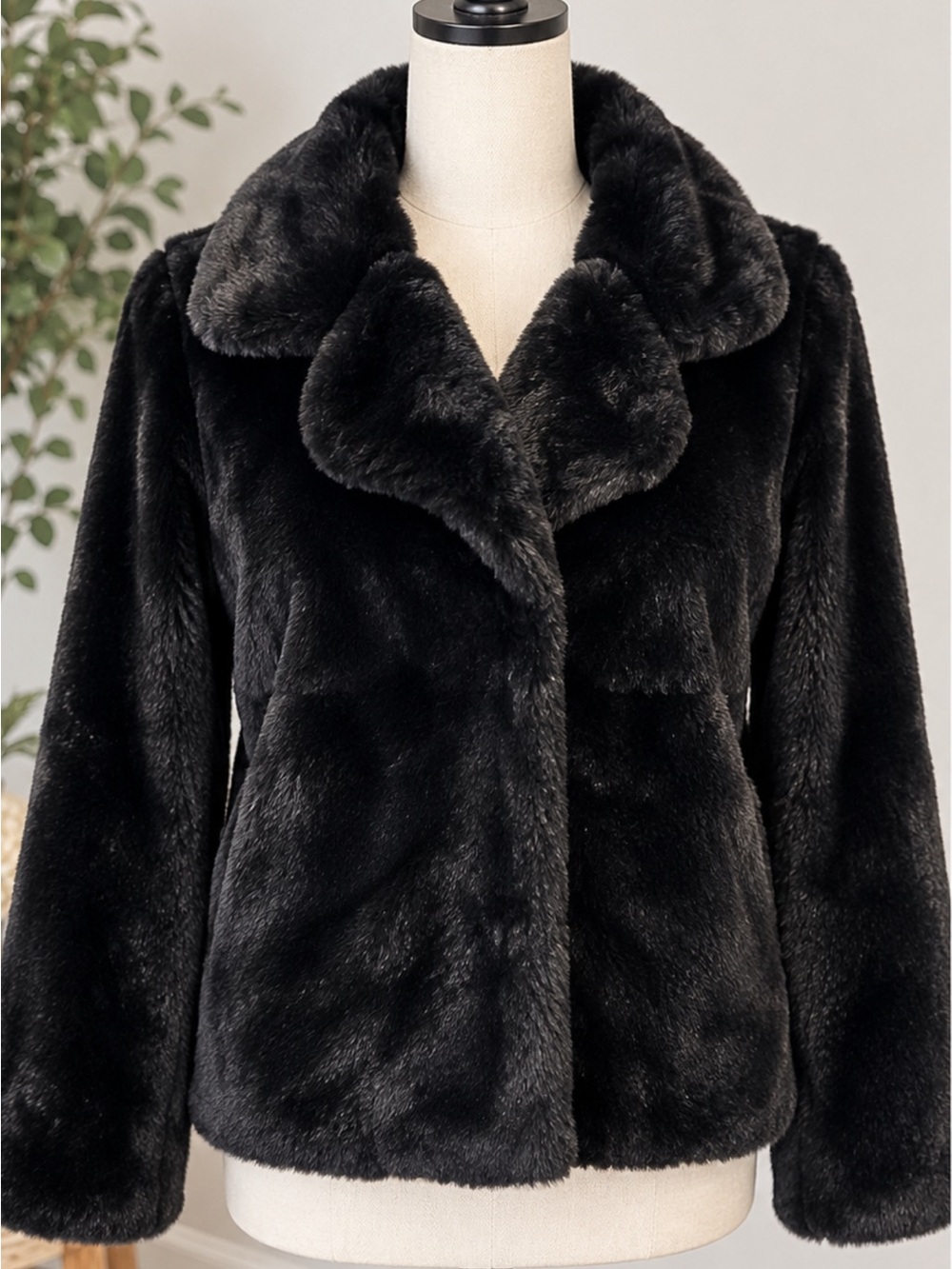 Jou Jou Black Faux Fur Jacket Women’s L Y2K Glam Mob Wife